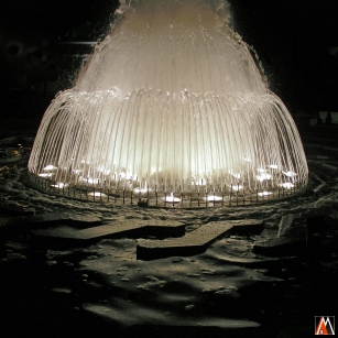 Ночной вид на фонтан